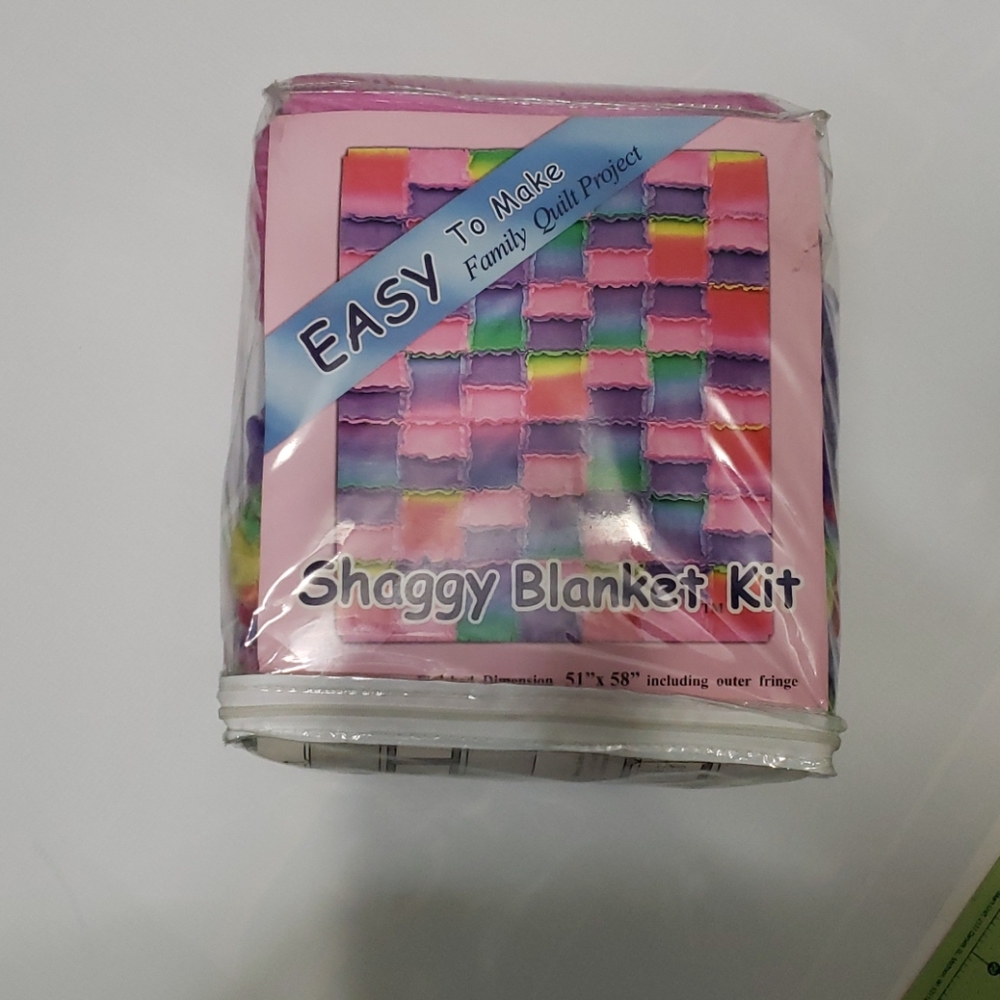 SHAGGY BLANKET KIT PASTEL COLORS